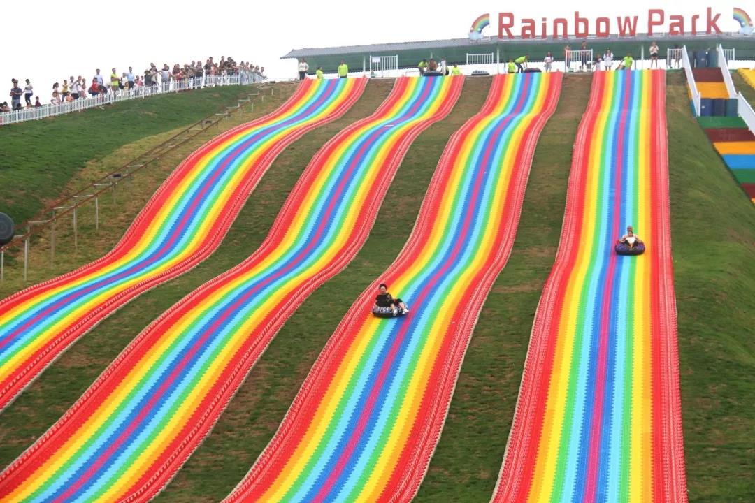 轟動全城！小埠綠心童鄉(xiāng)彩虹樂園單日游客3萬+，關(guān)注人數(shù)超37萬！
